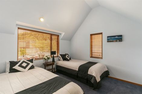 Photo of property in 71 Waikowhai Street, Ngaio, Wellington, 6035