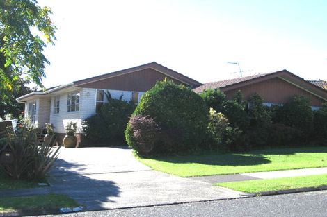 Photo of property in 60 Jandell Crescent, Bucklands Beach, Auckland, 2014