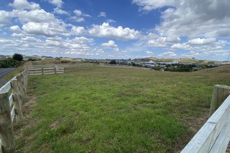 Photo of property in 15 Fraser Road, Pokeno, 2471