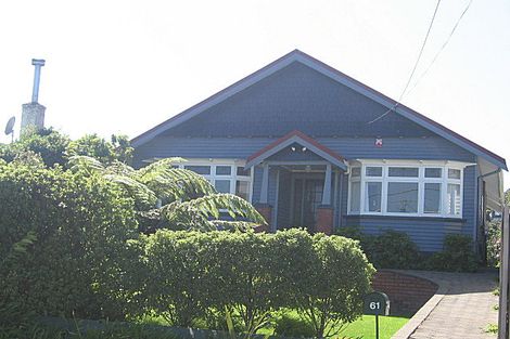 Photo of property in 61 Creswick Terrace, Northland, Wellington, 6012