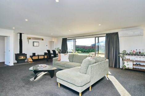 Photo of property in 3 Merino Crescent, Amberley, 7410