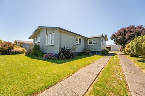 Photo of property in 2 Balmoral Street, Waimate, 7924