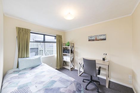 Photo of property in 17 Cargill Grove, Kelvin Grove, Palmerston North, 4414