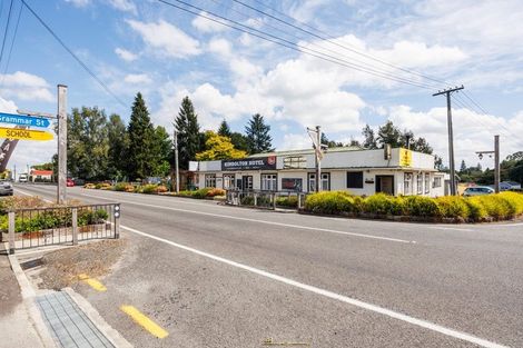 Photo of property in 12 Hau Whiti Place, Kimbolton, 4774