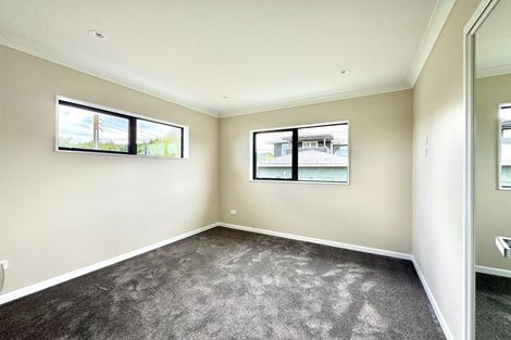 Photo of property in 8b Kelvyn Grove, Hillpark, Auckland, 2102