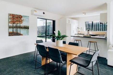 Photo of property in 4 Eloise Place, Clendon Park, Auckland, 2103