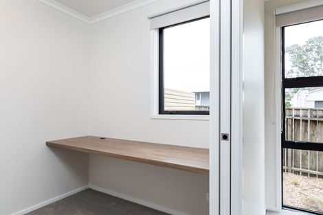 Photo of property in 6 Henui Street, Strandon, New Plymouth, 4312