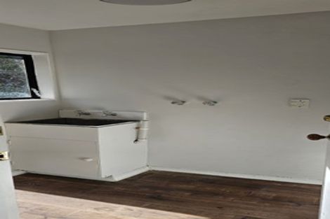 Photo of property in 20a Olivia Crescent, Tawa, Wellington, 5028