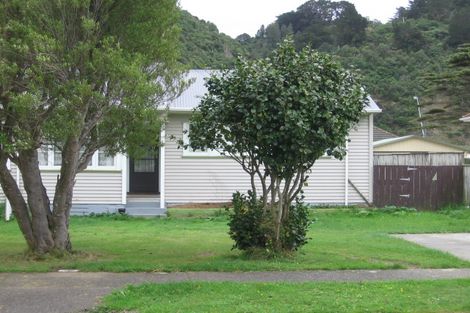 Photo of property in 43 Compton Crescent, Taita, Lower Hutt, 5011