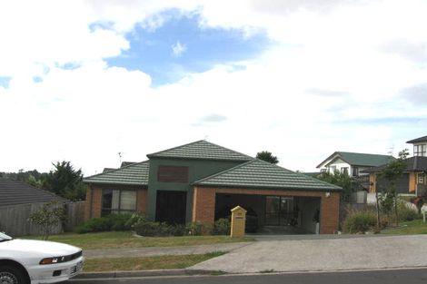 Photo of property in 24 Black Teal Close, Unsworth Heights, Auckland, 0632