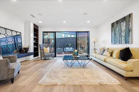 Photo of property in 10 Kotuitui Drive, Wainui, 0992