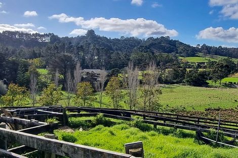 Photo of property in 384 Pine Valley Road, Dairy Flat, Silverdale, 0992