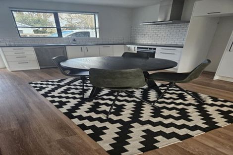 Photo of property in 14 Hamilton Road, Cambridge, 3434