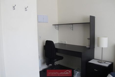 Photo of property in 3 Queen Street, Winton, 9720