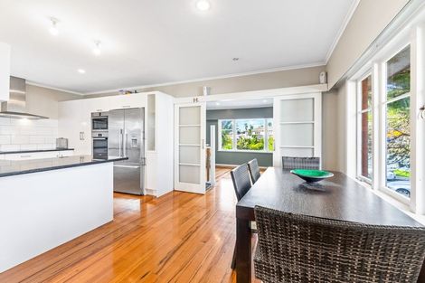 Photo of property in 3 Rerewai Place, Kelston, Auckland, 0602