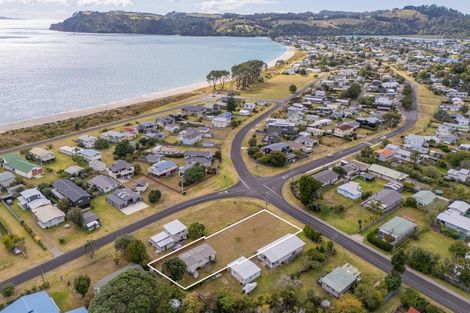 Photo of property in 3 Rees Avenue, Cooks Beach, Whitianga, 3591