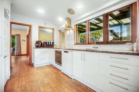 Photo of property in 17 Howden Street, Waiuku, 2123