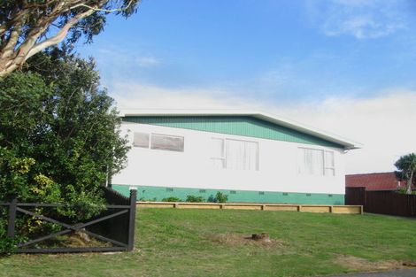 Photo of property in 9 Cassley Crescent, Papakowhai, Porirua, 5024