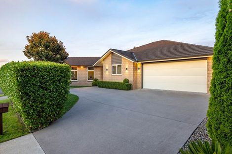 Photo of property in 13 Roy Hilton Drive, Flagstaff, Hamilton, 3210