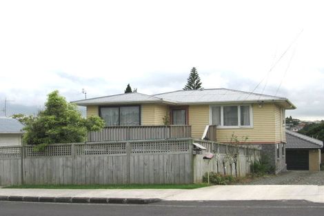 Photo of property in 2/30 Kimber Hall Avenue, Mount Roskill, Auckland, 1041
