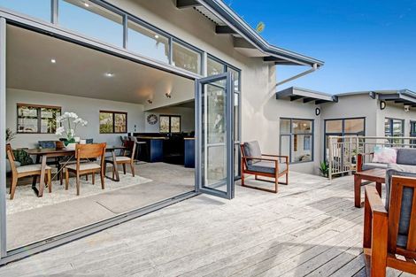 Photo of property in 15 Roseville Road, Gulf Harbour, Whangaparaoa, 0930
