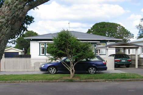 Photo of property in 29 Maranui Avenue, Point Chevalier, Auckland, 1022