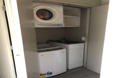 Photo of property in 16/2 Onslow Road, Khandallah, Wellington, 6035