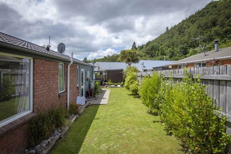 Photo of property in 20 George Street, Picton, 7220