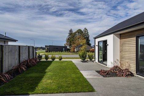 Photo of property in 65 Tara Crescent, Woodend, 7610