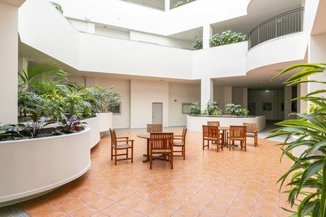 Photo of property in Stadium Garden Flats, 114/107 Thorndon Quay, Pipitea, Wellington, 6011