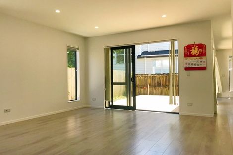 Photo of property in 3c Glennandrew Drive, Half Moon Bay, Auckland, 2012