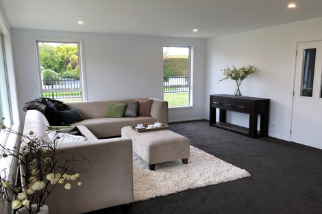 Photo of property in 117 Wingatui Road, Mosgiel, 9024