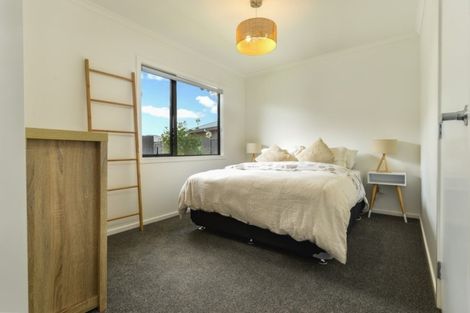 Photo of property in 11 Wescombe Grove, Feilding, 4702