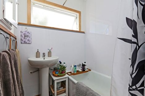 Photo of property in 401 Huia Place, Camberley, Hastings, 4120