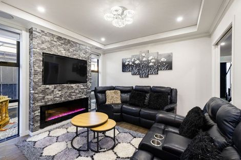 Photo of property in 27 Keerangi Place, Rototuna North, Hamilton, 3210