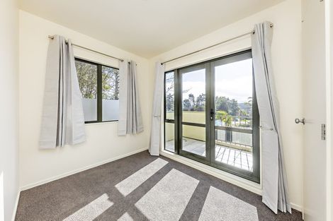 Photo of property in 1/3 Orwell Road, Greenhithe, Auckland, 0632