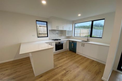 Photo of property in 25a Poruru Close, Papakura, 2110