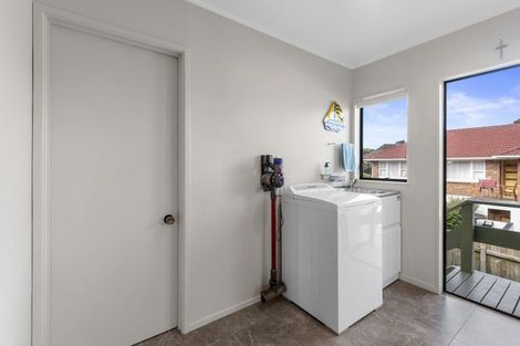 Photo of property in 133a Vodanovich Road, Te Atatu South, Auckland, 0610