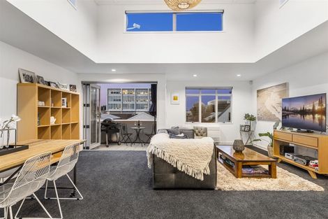 Photo of property in 5/29 Third Avenue, Tauranga, 3110