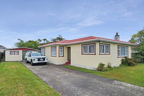 Photo of property in 27 Russell Road, Wainuiomata, Lower Hutt, 5014