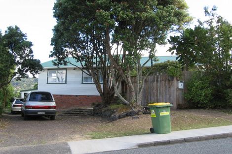 Photo of property in 4 Tauhara Street, Green Bay, Auckland, 0604