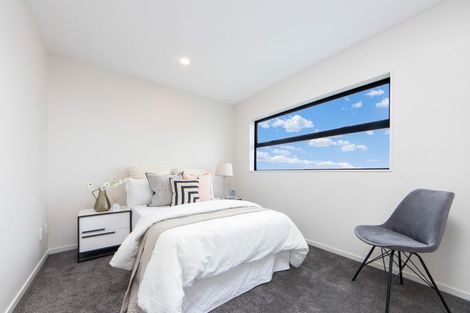 Photo of property in 7a Hewlett Road, Massey, Auckland, 0614