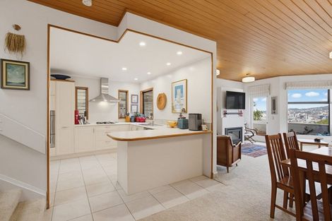 Photo of property in 21 Rama Crescent, Khandallah, Wellington, 6035