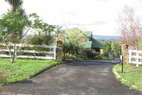 Photo of property in 105 Polo Prince Drive, Totara Park, Manurewa, 2576