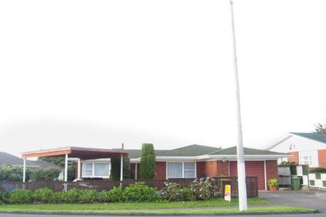 Photo of property in 66 Reeves Road, Pakuranga Heights, Auckland, 2010