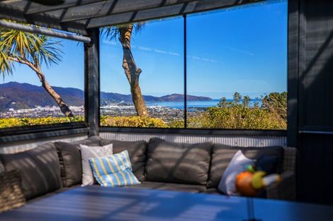 Photo of property in 13 Avonlea Grove, Belmont, Lower Hutt, 5010