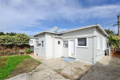 Photo of property in 38 Kirkcaldy Street, South Dunedin, Dunedin, 9012