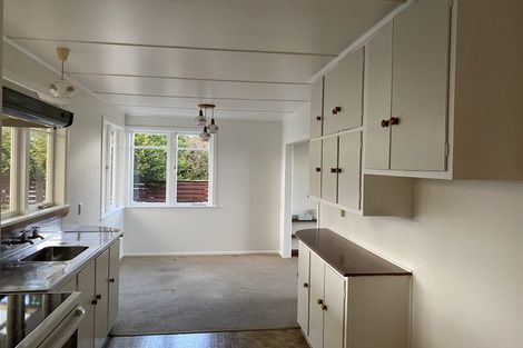 Photo of property in 19 Seddon Street, Carterton, 5713