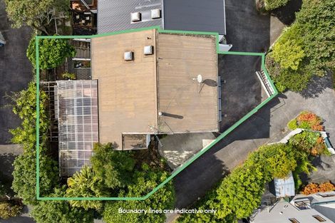 Photo of property in 2/8 City View Terrace, Birkenhead, Auckland, 0626