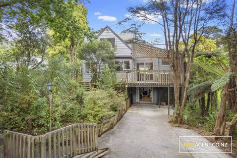 Photo of property in 639 Huia Road, Parau, Auckland, 0604